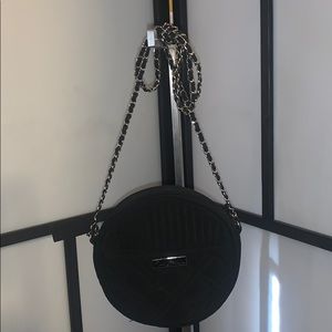 Vera Bradley Quilted Chain Strap Circle Purse